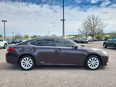Used 2013 Lexus ES 300h w/ Premium Pkg