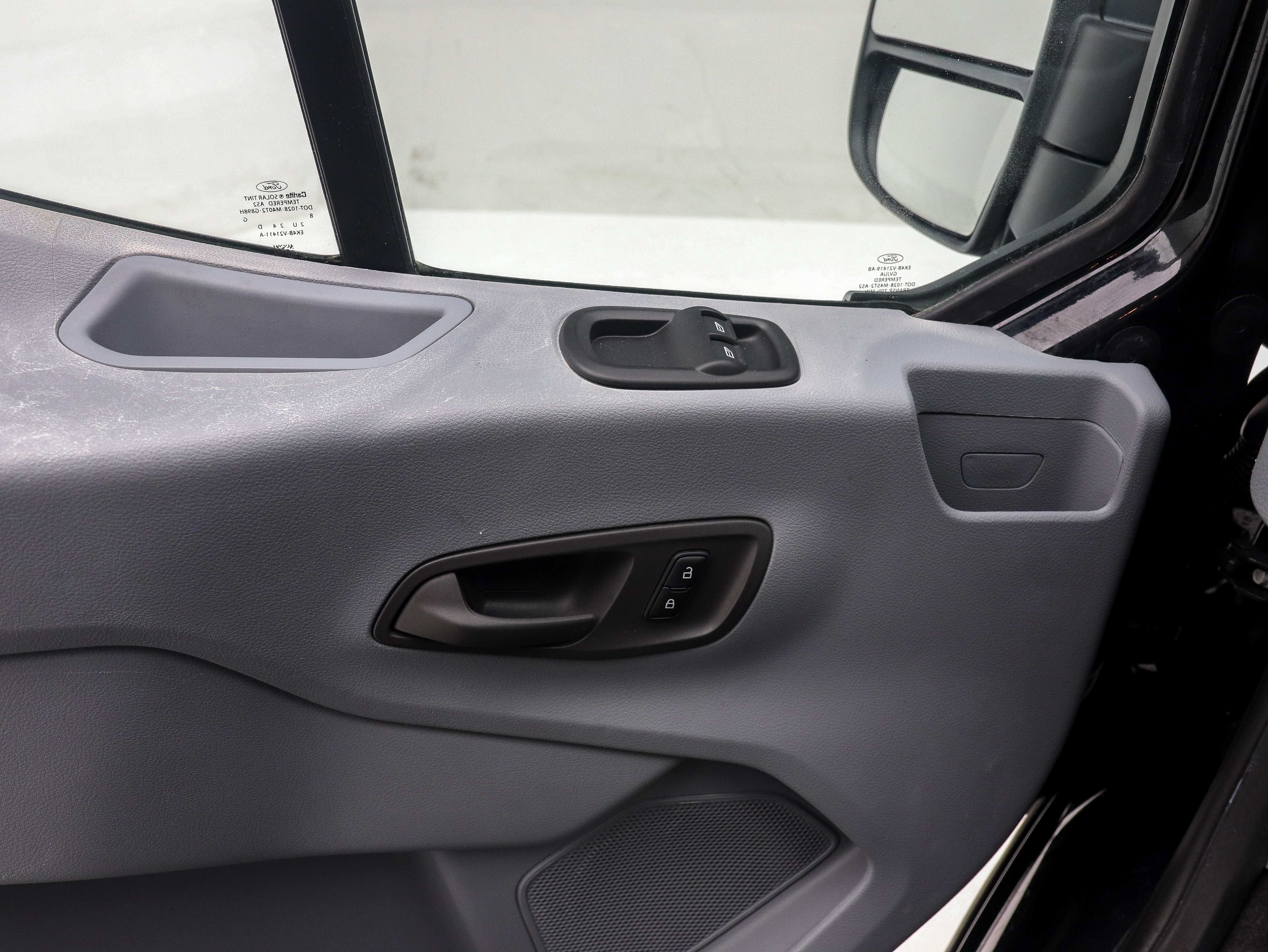Used 2018 Ford Transit 350 XL RWD image 22