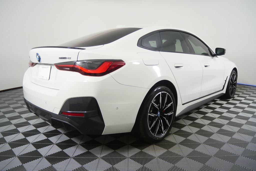 Certified 2023 BMW i4 eDrive40 w/ M Sport Package RWD image 4
