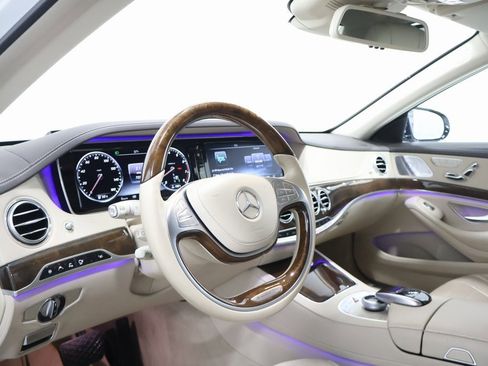 Used 2017 Mercedes-Benz S 550 4MATIC Sedan image 15