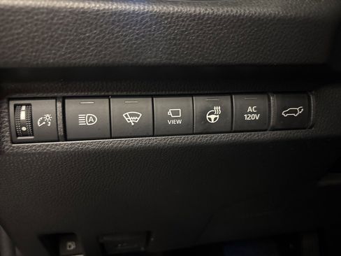 Used 2022 Toyota RAV4 XSE image 16