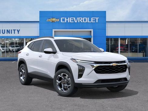 New 2026 Chevrolet Trax LT image 8