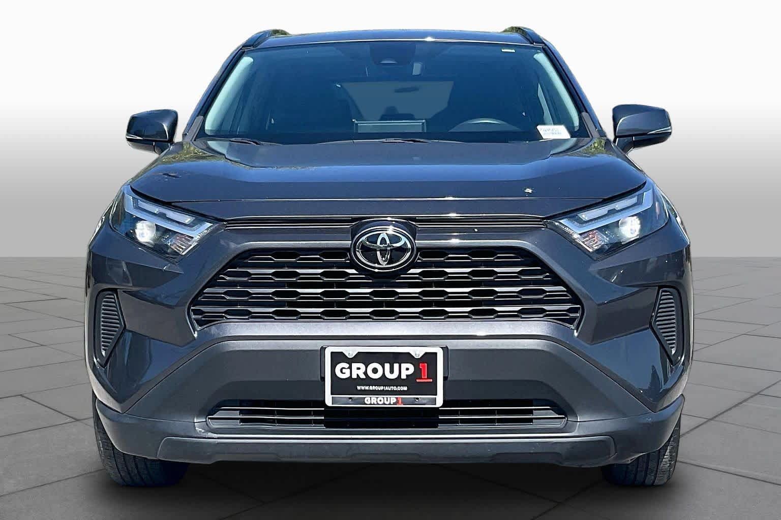 Used 2023 Toyota RAV4 XLE w/ Convenience Package FWD image 4