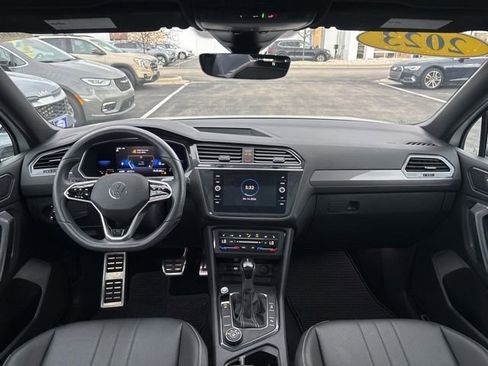 Certified 2023 Volkswagen Tiguan SE R-Line image 2
