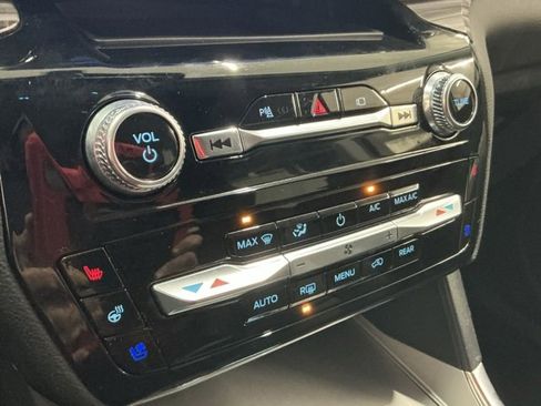 Used 2022 Ford Explorer Limited w/ Hybrid Equipment Group 310A image 25