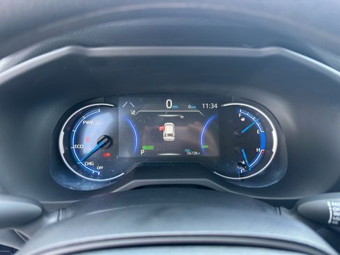 Used 2024 Toyota RAV4 XLE image 17