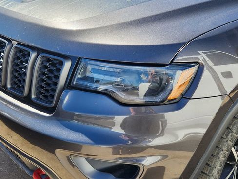 Used 2019 Jeep Grand Cherokee Trailhawk w/ Trailhawk Luxury Group image 22