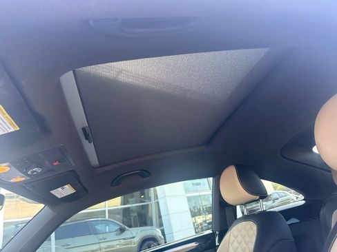 Used 2019 Volkswagen Beetle 2.0T Final Edition SEL FWD image 19