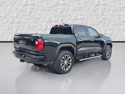 Used 2025 GMC Canyon Denali AWD/4WD image 3
