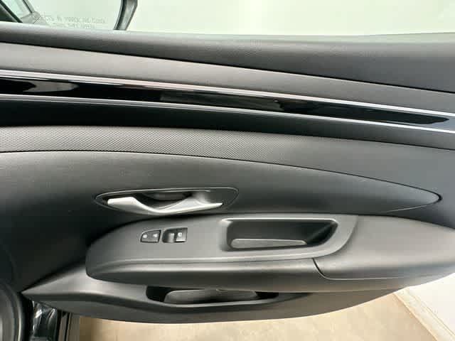 Used 2022 Hyundai Tucson SEL w/ Cargo Package AWD/4WD image 22