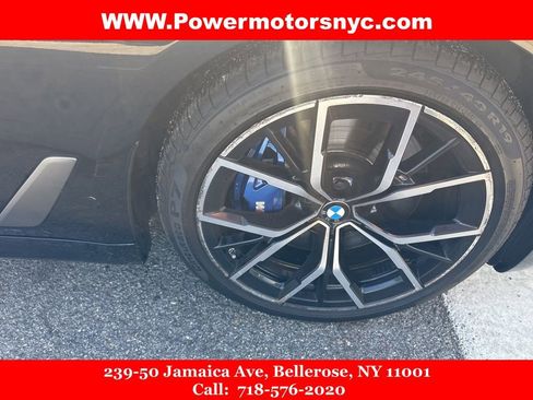 Used 2022 BMW M550i xDrive w/ Executive Package AWD/4WD image 10