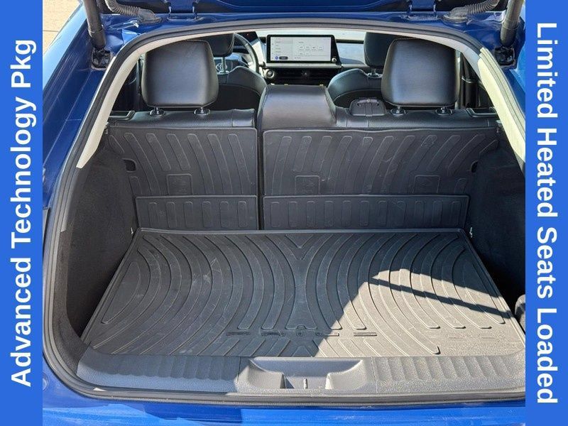Used 2025 Toyota Prius Limited w/ Limited Premium Package FWD image 9