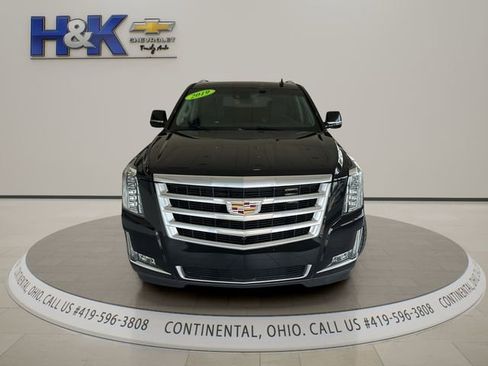 Used 2019 Cadillac Escalade Premium Luxury AWD/4WD image 2