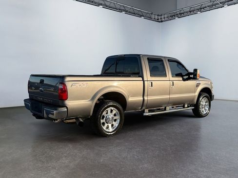 Used 2010 Ford F250 Lariat AWD/4WD image 3