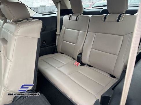 Used 2023 Ford Explorer XLT w/ Equipment Group 202A image 32