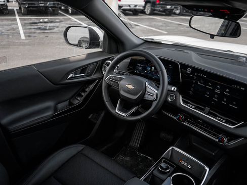 New 2026 Chevrolet Equinox LT w/ Convenience Package II image 14