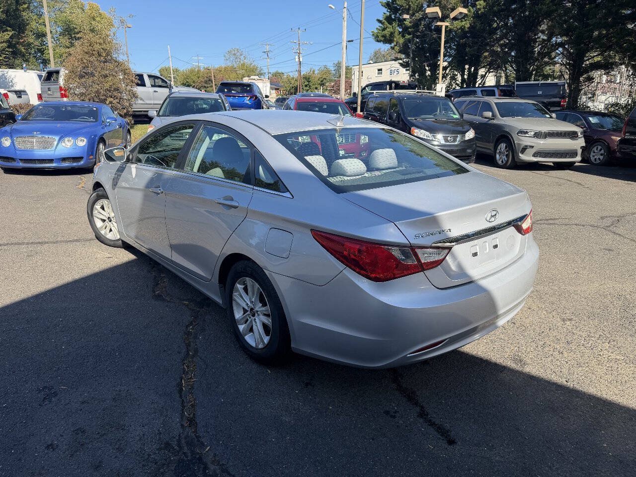Used 2011 Hyundai Sonata GLS w/ Popular Equipment Pkg 2 FWD image 5