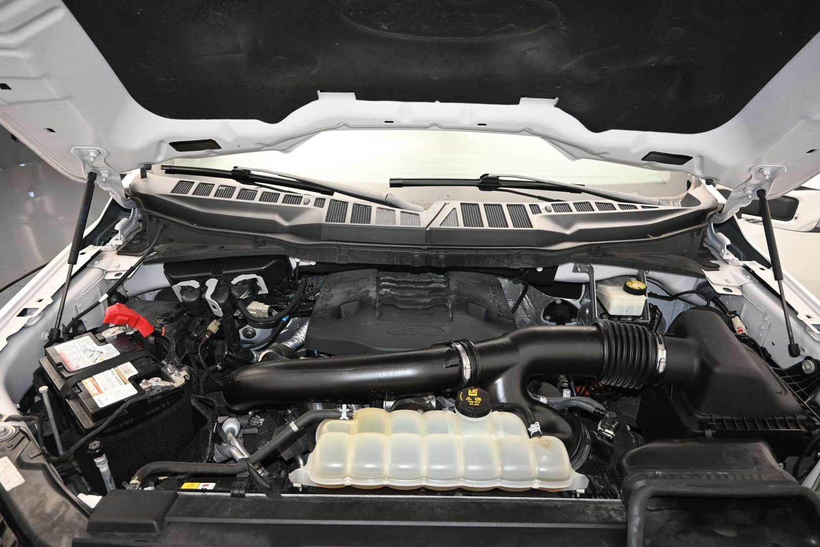 Used 2022 Ford F150 Platinum AWD/4WD image 17