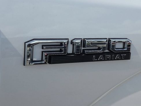 Used 2015 Ford F150 Lariat w/ Equipment Group 501A Mid AWD/4WD image 9