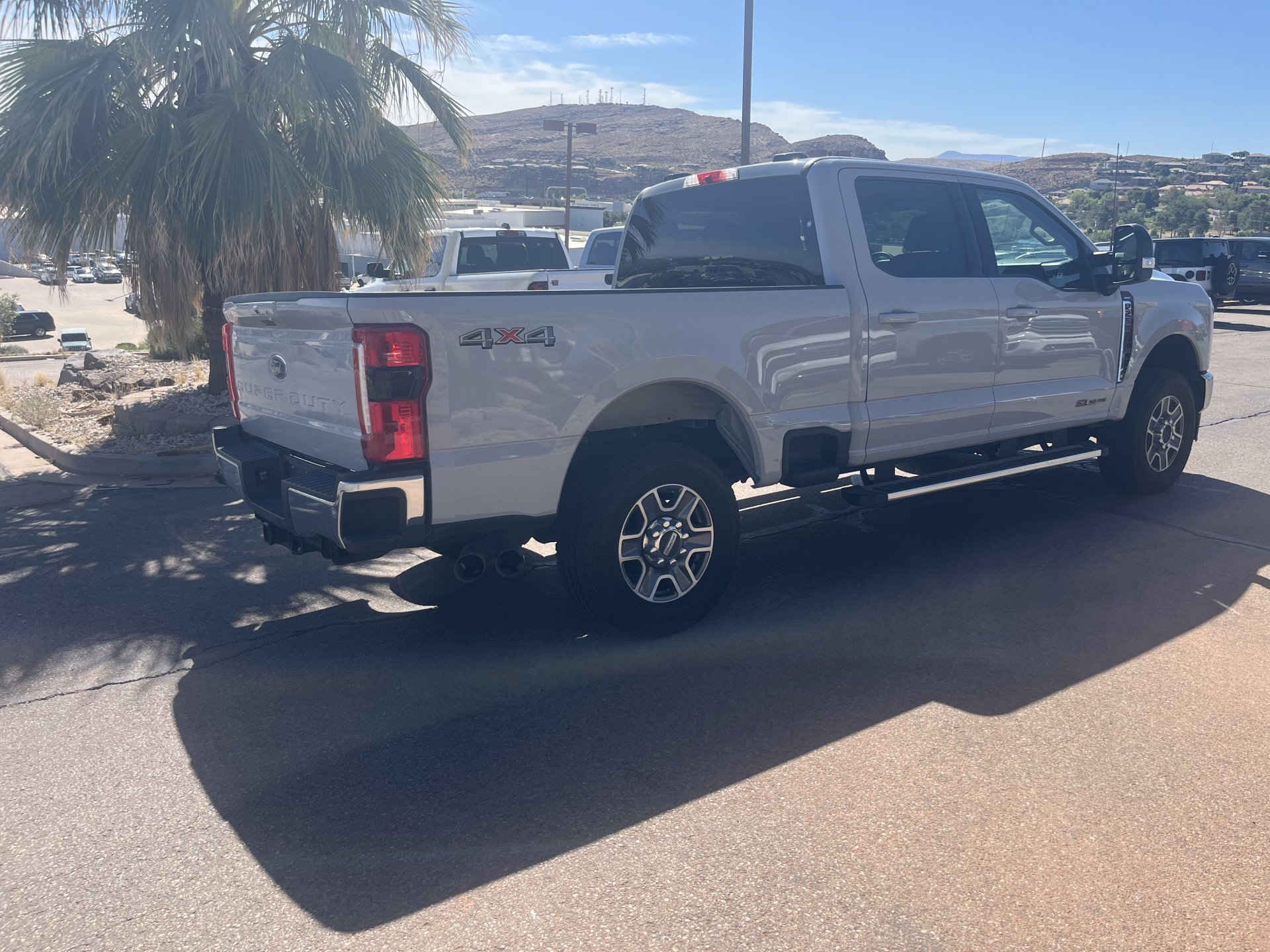 Used 2025 Ford F250 Lariat AWD/4WD image 3