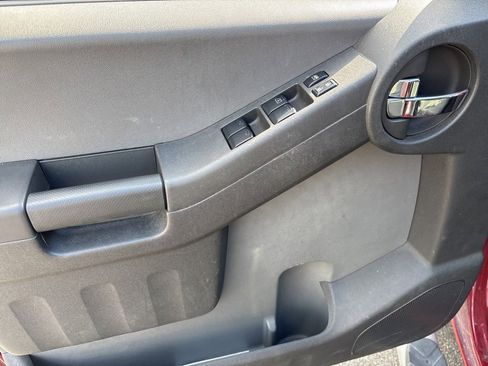 Used 2015 Nissan Xterra S w/ Value Package image 8