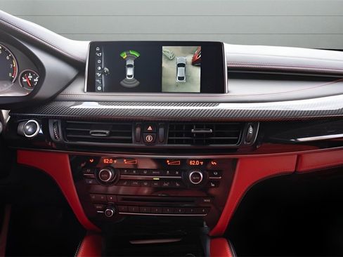 Used 2017 BMW X6 M image 51