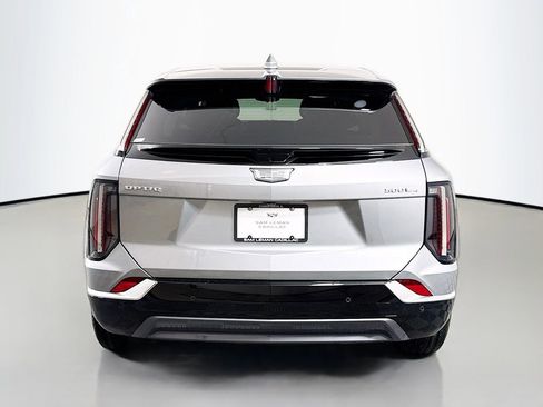 New 2026 Cadillac Optiq Luxury 1 w/ LPO, Floor Liner Package AWD/4WD image 6