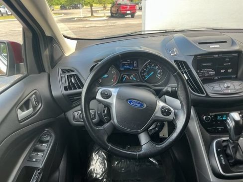 Used 2014 Ford Escape SE w/ Equipment Group 201A FWD image 18