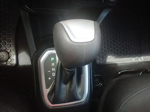 Used 2020 Jeep Renegade Latitude w/ Cold Weather Group image 22