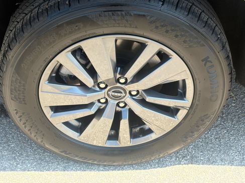 Used 2026 Nissan Pathfinder SV FWD image 26