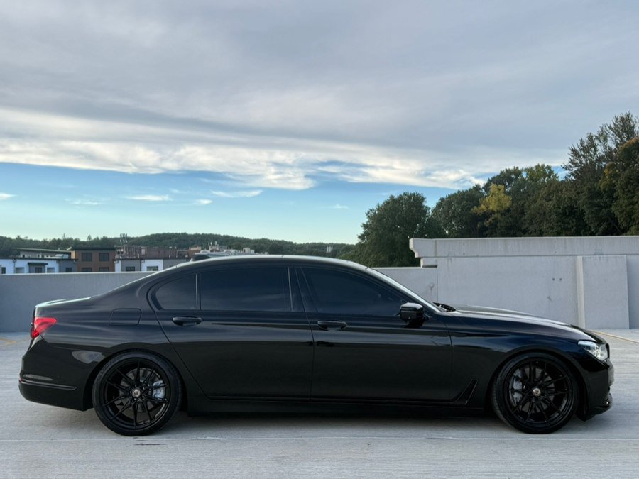 Used 2017 BMW 750i xDrive AWD/4WD image 6