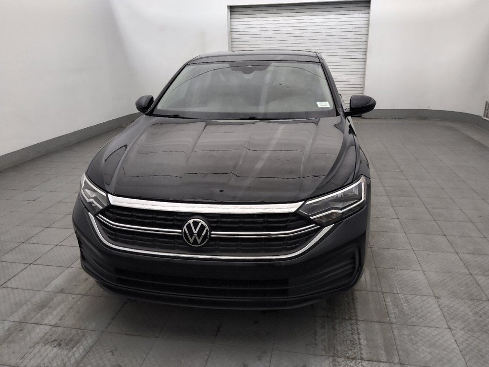 Used 2024 Volkswagen Jetta SE w/ Panoramic Sunroof Package FWD image 15