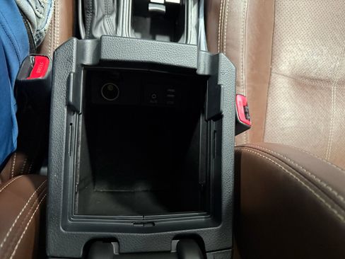 Used 2017 Subaru Forester 2.5i Touring w/ Popular Package #2 image 10