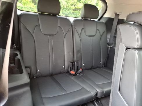 Used 2024 Kia Sorento S w/ Panoramic Sunroof Package AWD/4WD image 11