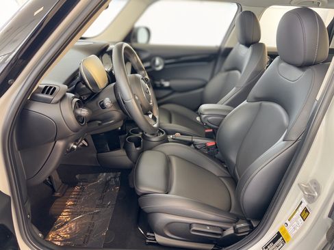 Used 2022 MINI Cooper S FWD image 5