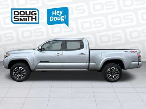 Used 2023 Toyota Tacoma TRD Sport AWD/4WD image 3