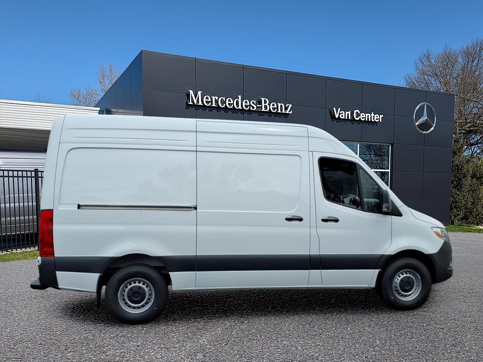 Used 2026 Mercedes-Benz Sprinter 2500 image 2