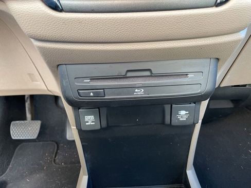 Used 2018 Honda Odyssey Elite image 24