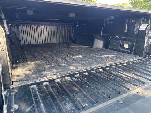 Used 2022 Toyota Tacoma TRD Off-Road w/ Technology Package image 12