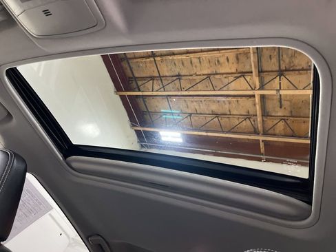 Used 2016 Toyota RAV4 Limited image 30