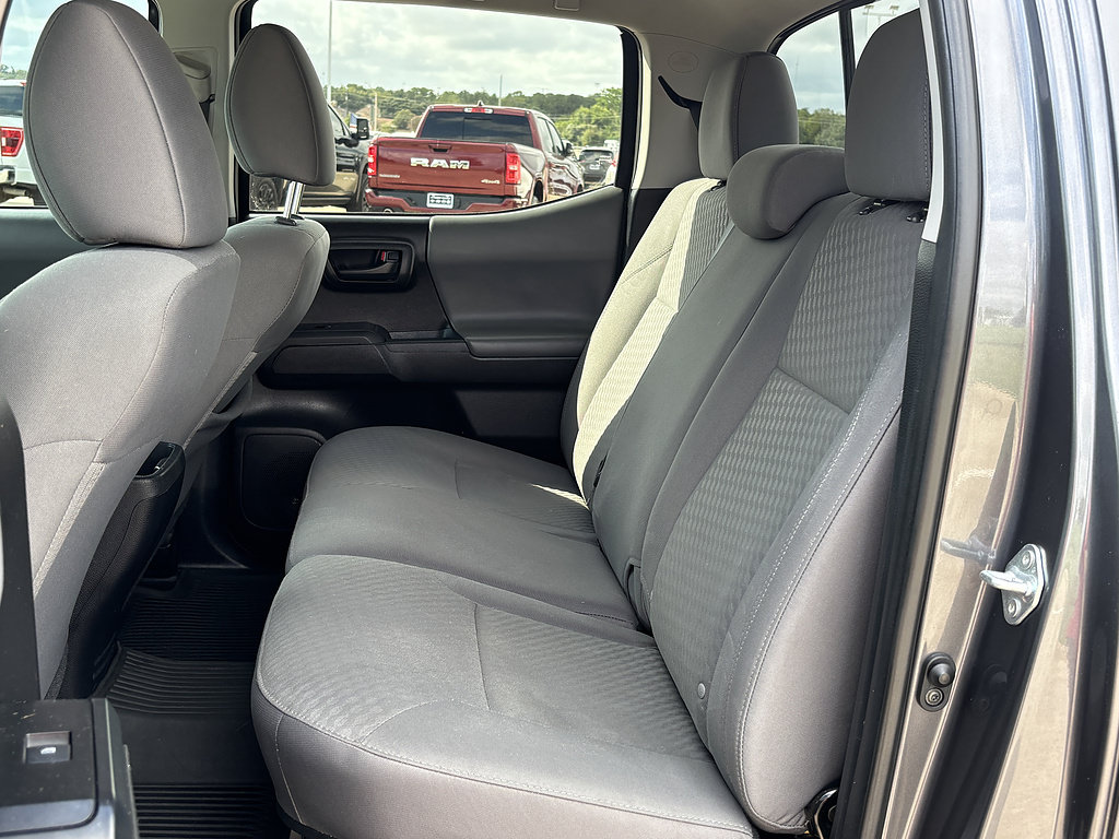 Used 2021 Toyota Tacoma SR AWD/4WD image 13