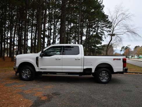 Used 2025 Ford F250 Lariat w/ FX4 Off-Road Package image 6