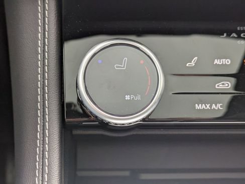 New 2026 Jaguar F-PACE R-Dynamic S image 26