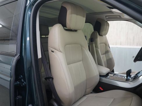 Used 2019 Land Rover Range Rover Sport HSE AWD/4WD image 31