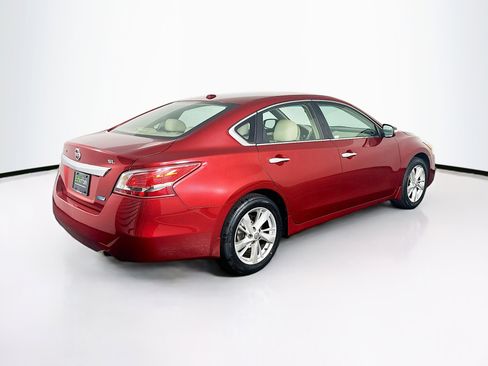 Used 2013 Nissan Altima 2.5 SL w/ 2.5 Moonroof Pkg FWD image 9