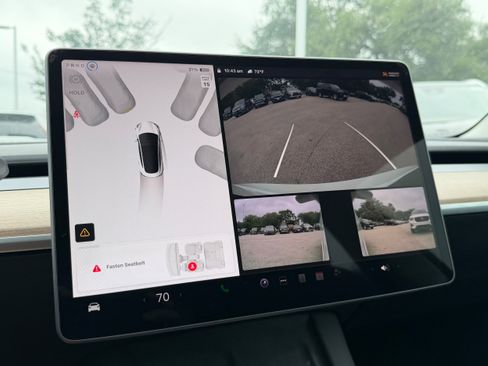 Used 2023 Tesla Model 3 Standard Range RWD image 18