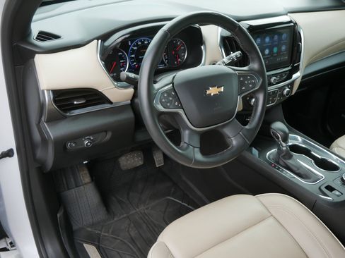 Used 2023 Chevrolet Traverse Premier w/ LPO, Floor Liner Package AWD/4WD image 20