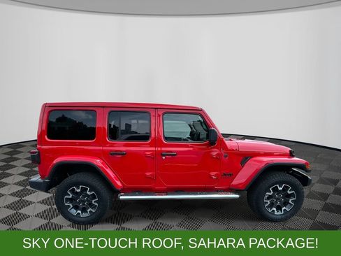 Used 2025 Jeep Wrangler Unlimited Sahara w/ Safety Group AWD/4WD image 6