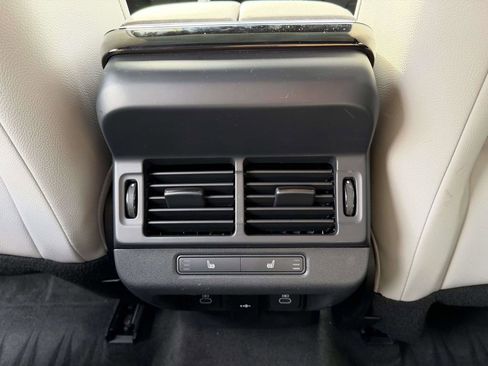 Used 2026 Land Rover Range Rover Evoque S image 17