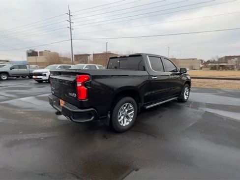 Used 2019 Chevrolet Silverado 1500 High Country w/ Technology Package image 8